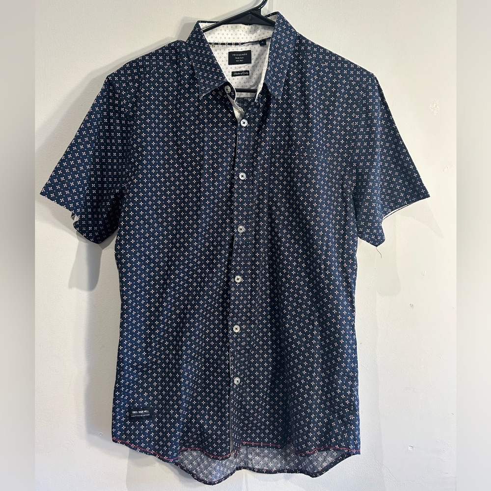 Men’s Short Sleeve Button Down - 7 Diamonds Size M